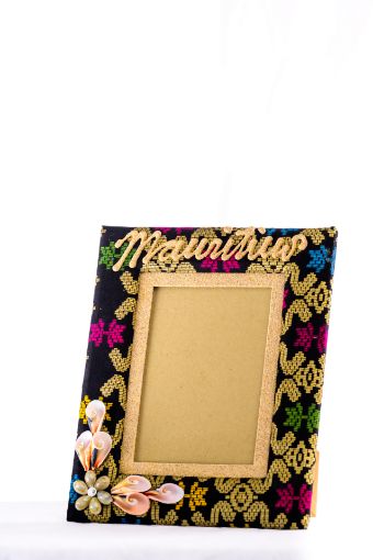 Picture of PHOTO FRAME SHELL TOILET BATIK